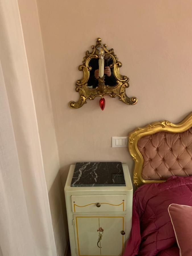 Cortona Suite - The House With Well And The Frescos Palace Bagian luar foto