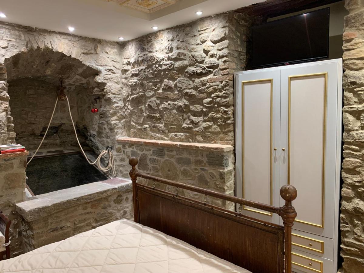 Cortona Suite - The House With Well And The Frescos Palace Bagian luar foto